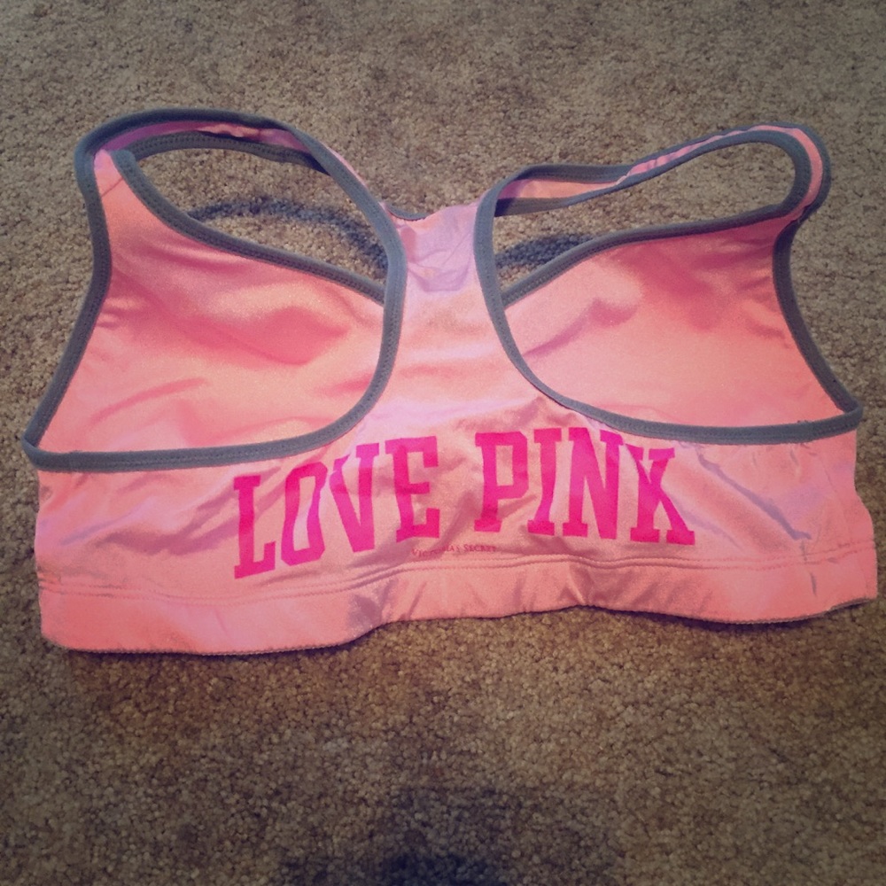 Pink by Victoria’s Secret Yoga sports bra.